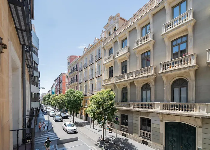 Chueca Hortaleza 12Pax 5 Bedrooms 5 Baths