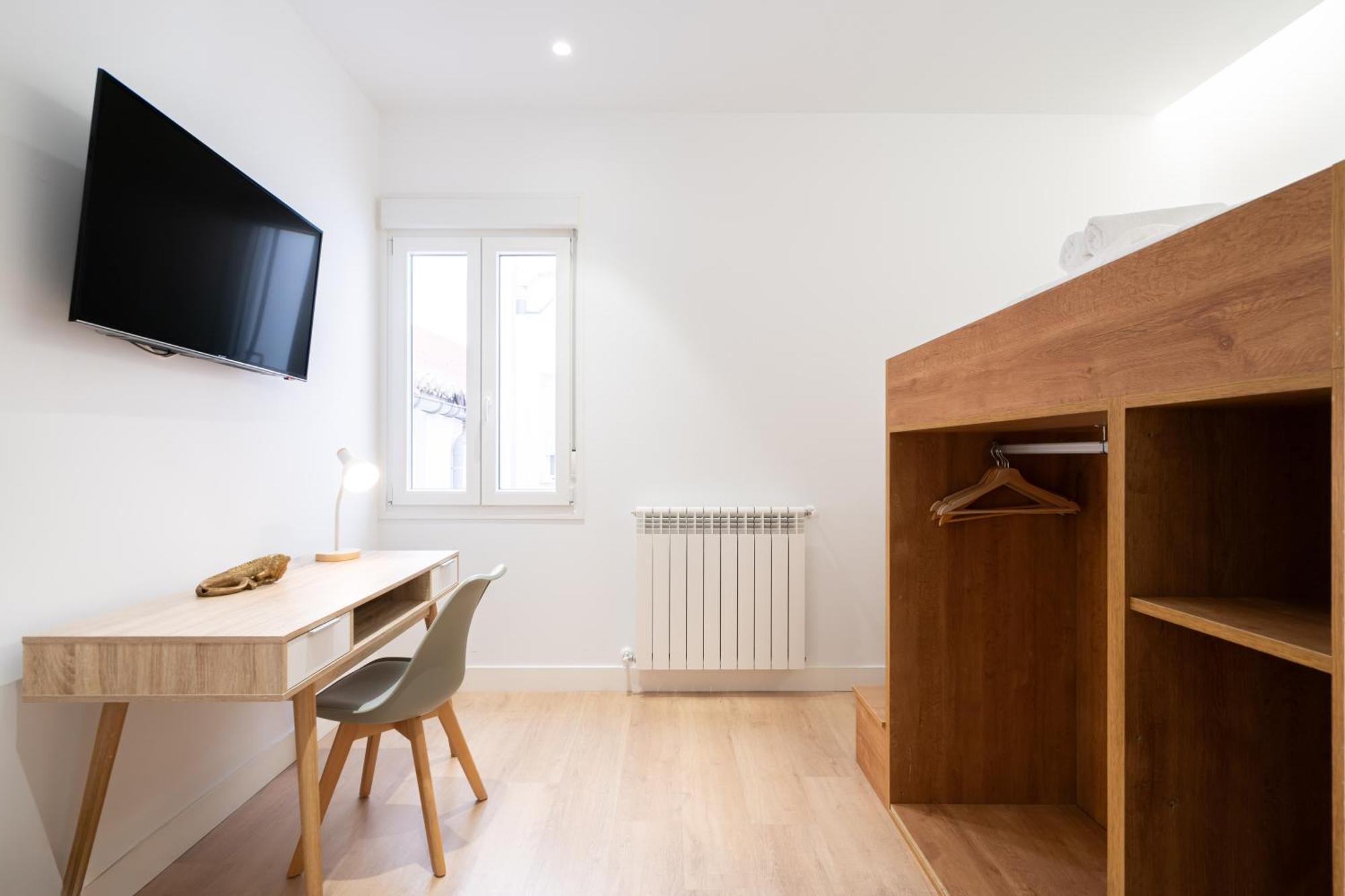 Apartament Chueca Hortaleza 12pax 5 Bedrooms 5 Baths *