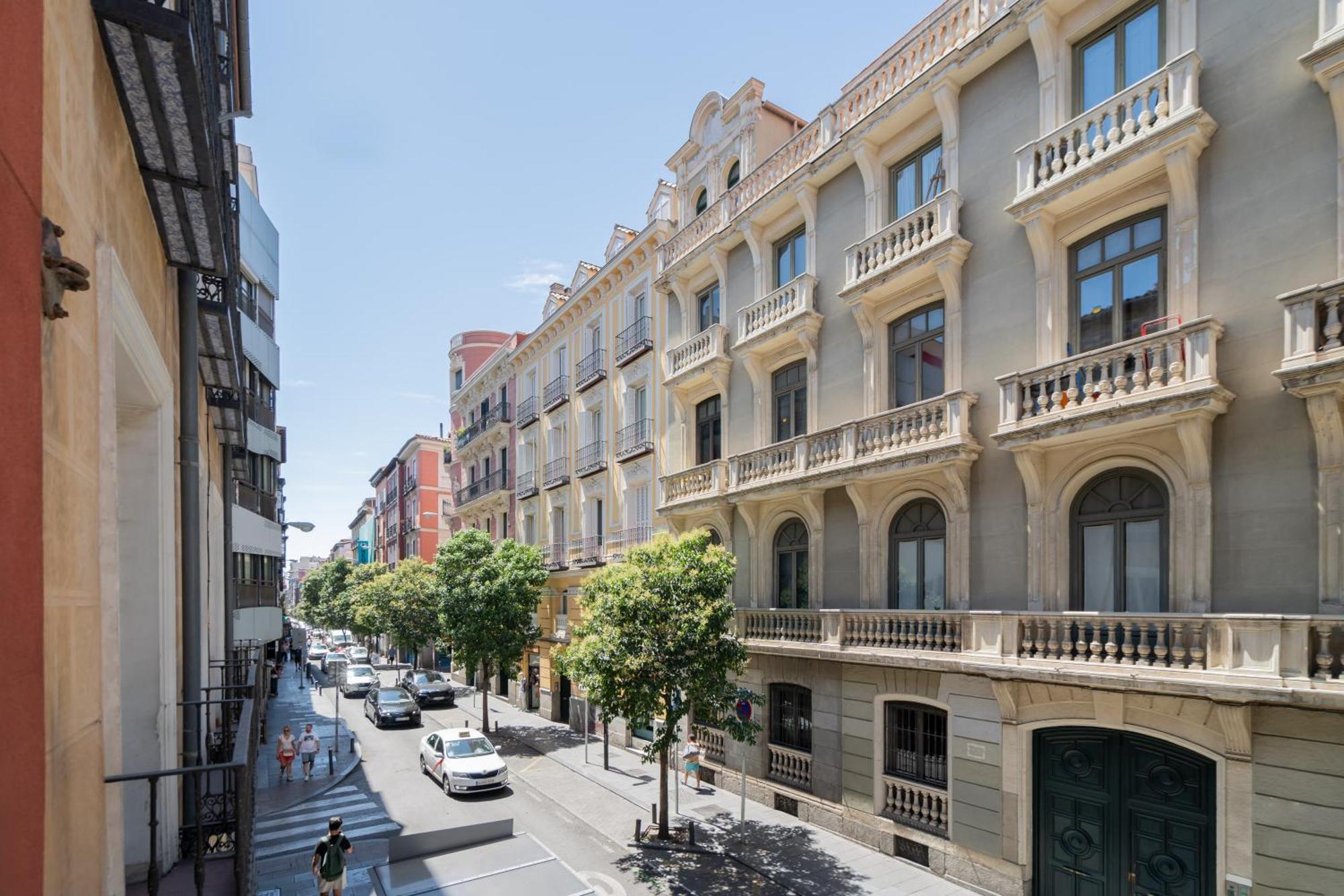 Apartament Chueca Hortaleza 12pax 5 Bedrooms 5 Baths