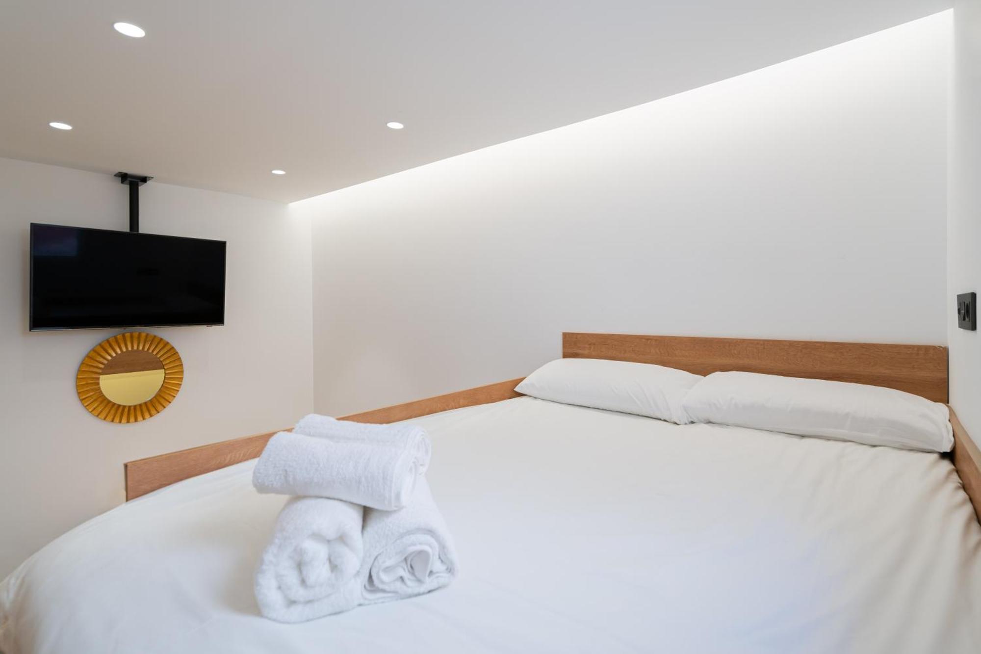 Apartament Chueca Hortaleza 12pax 5 Bedrooms 5 Baths *