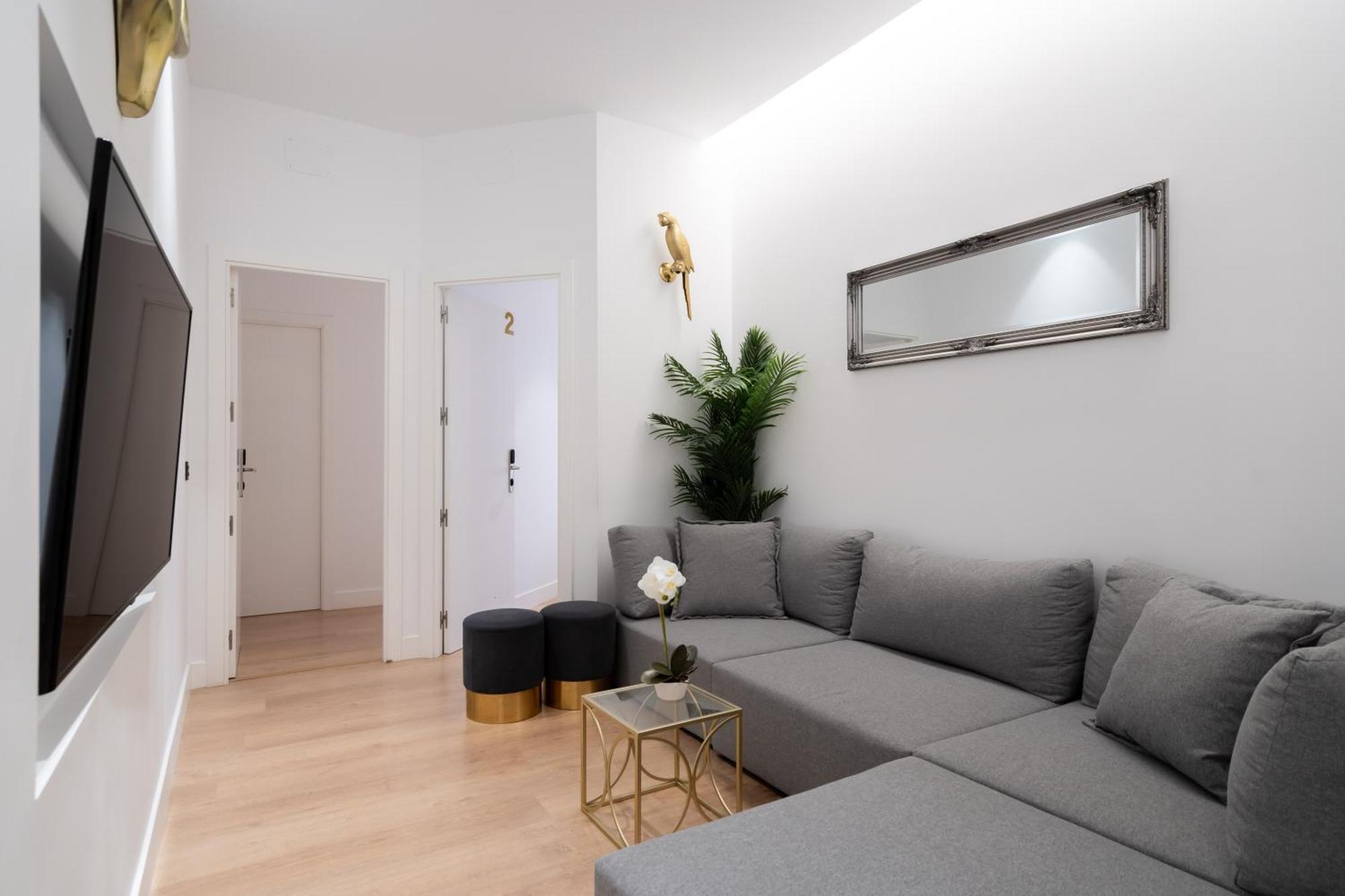 Apartament Chueca Hortaleza 12pax 5 Bedrooms 5 Baths