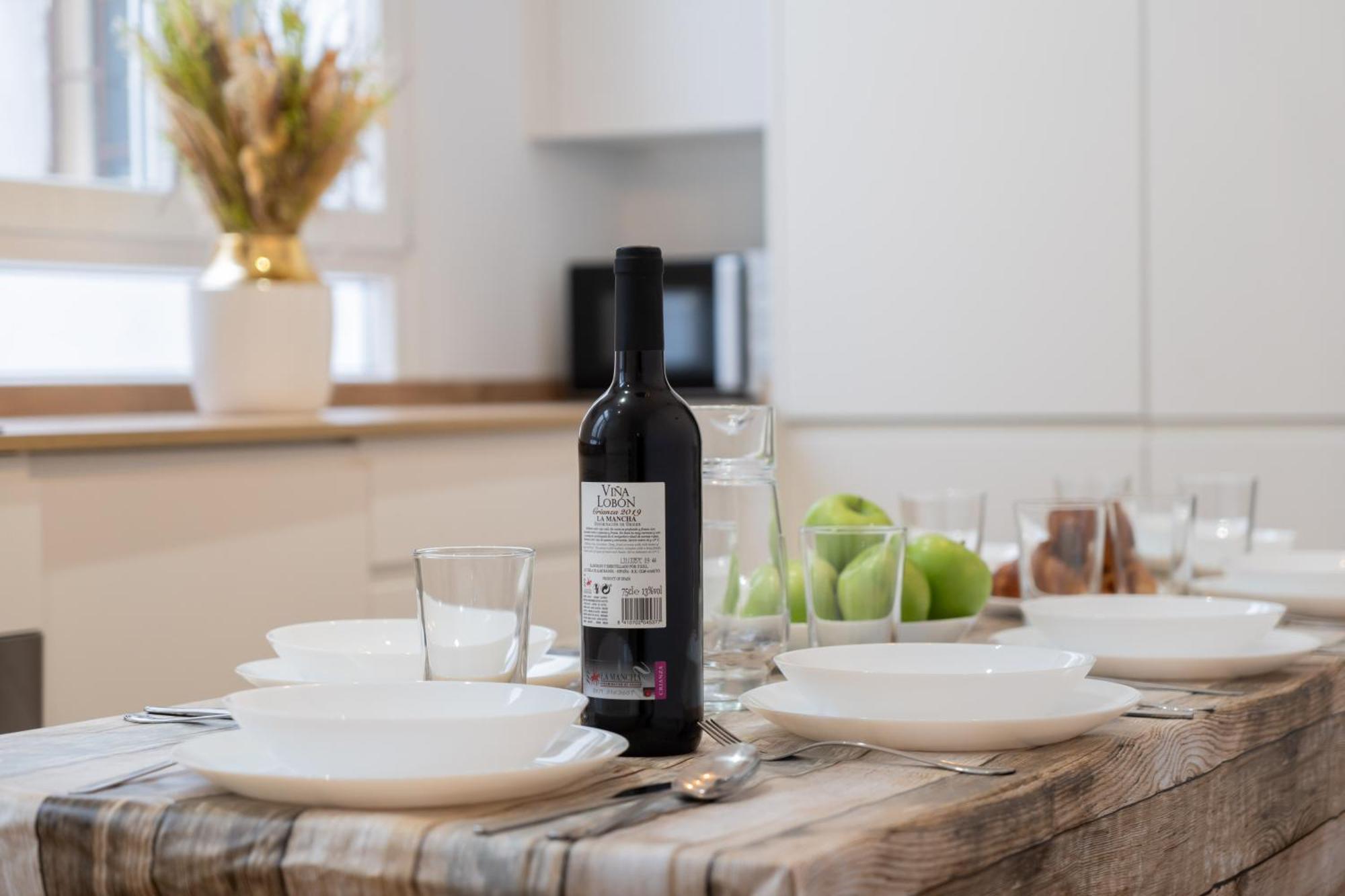 Apartament Chueca Hortaleza 12pax 5 Bedrooms 5 Baths Madrid